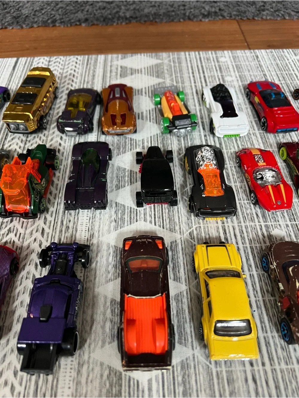 Hot wheels Car Set - Picture 6 of 7